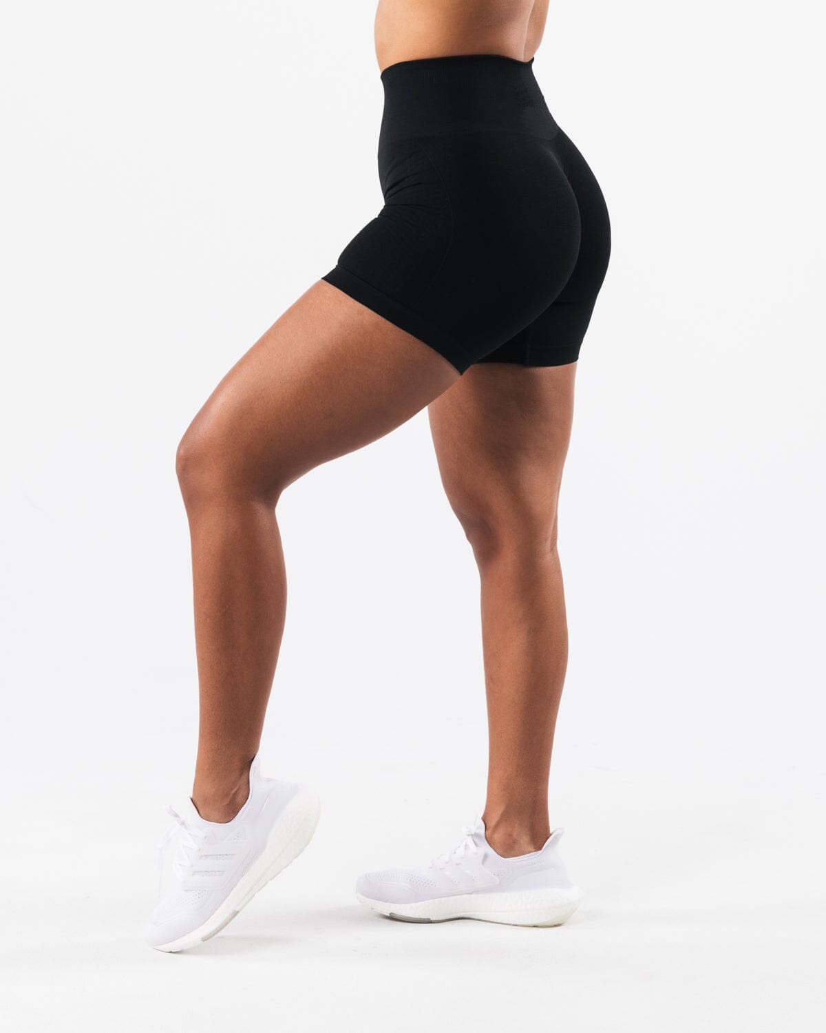 Upbeat Seamless Jacquard Shorts Starlethics