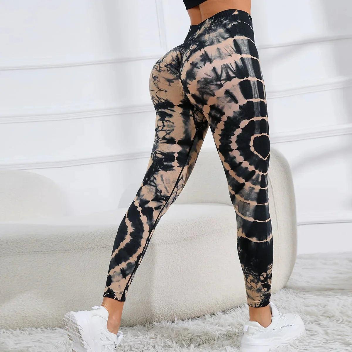 Playful Seamless Leopard Print Leggings Starlethics