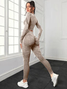 Roaring Seamless Gym Set - Leggings + Top Starlethics